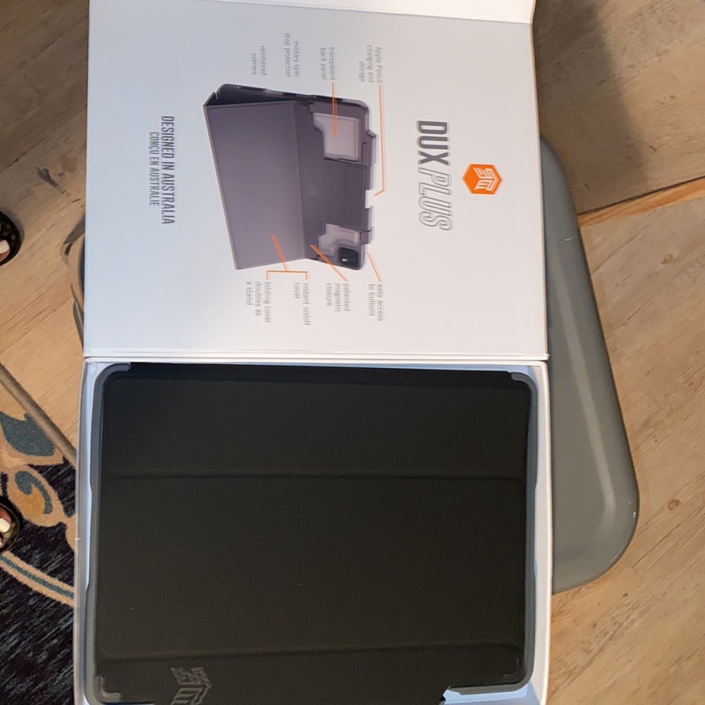 iPad case - Picture 3 of 3